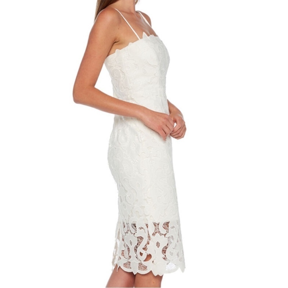 EUC BARDOT Lina Lace Shift Dress White Size 6